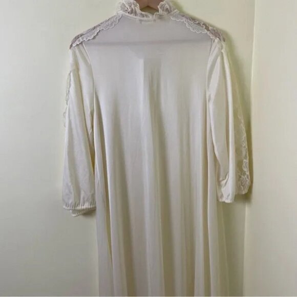 Vintage Ilise Stevens White Lace Nightgown Robe Made in USA SIZE SMALL - Picture 3 of 11